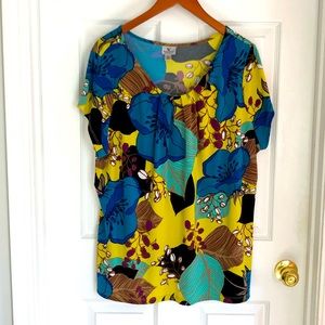 EUC floral scoop neck shirt sleeve shell